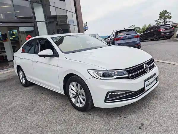 Volkswagen Bora 2021