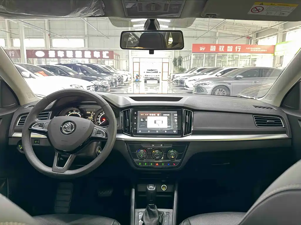Skoda Kamiq 2023 — фото 14