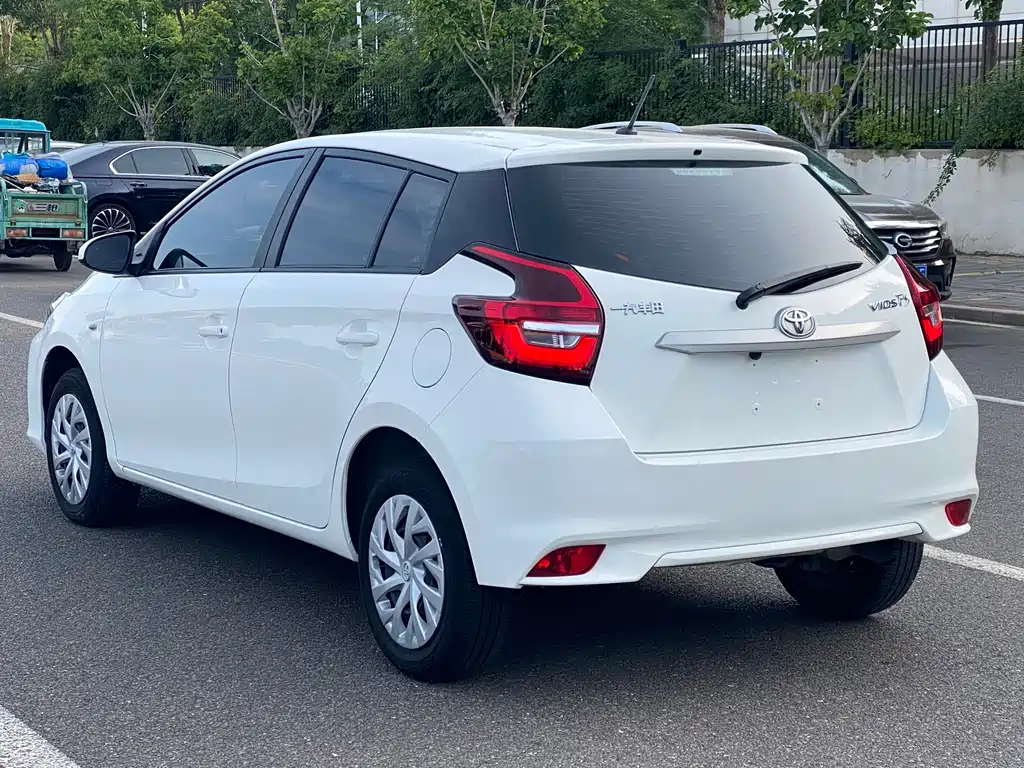 Toyota Vios FS 2022 — фото 13