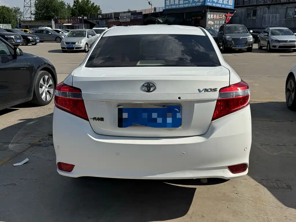 Toyota Vios 2015