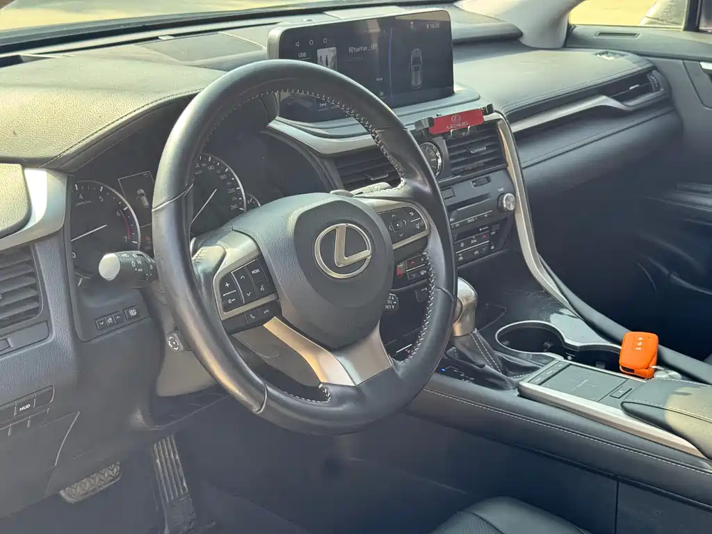 Lexus RX 2021 — фото 10