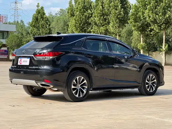 Lexus RX 2021