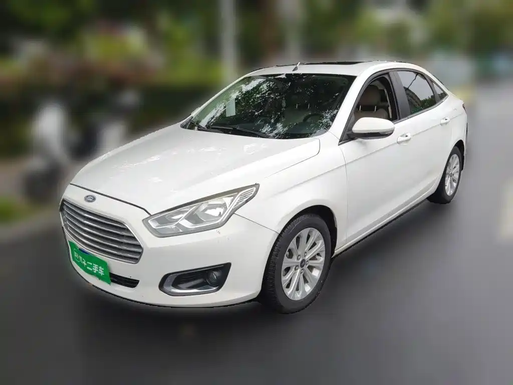 Ford Escort 2015 — фото 1