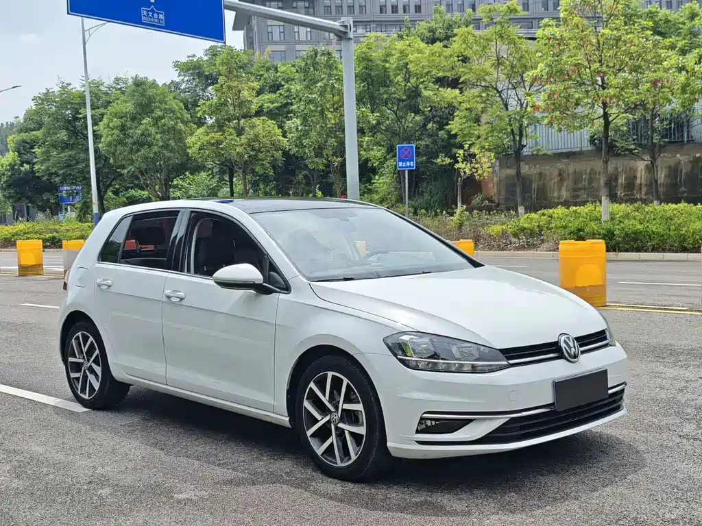 Volkswagen Golf 2020