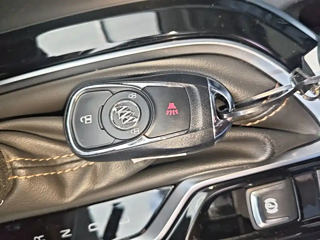 Buick Verano 2022 — фото 9