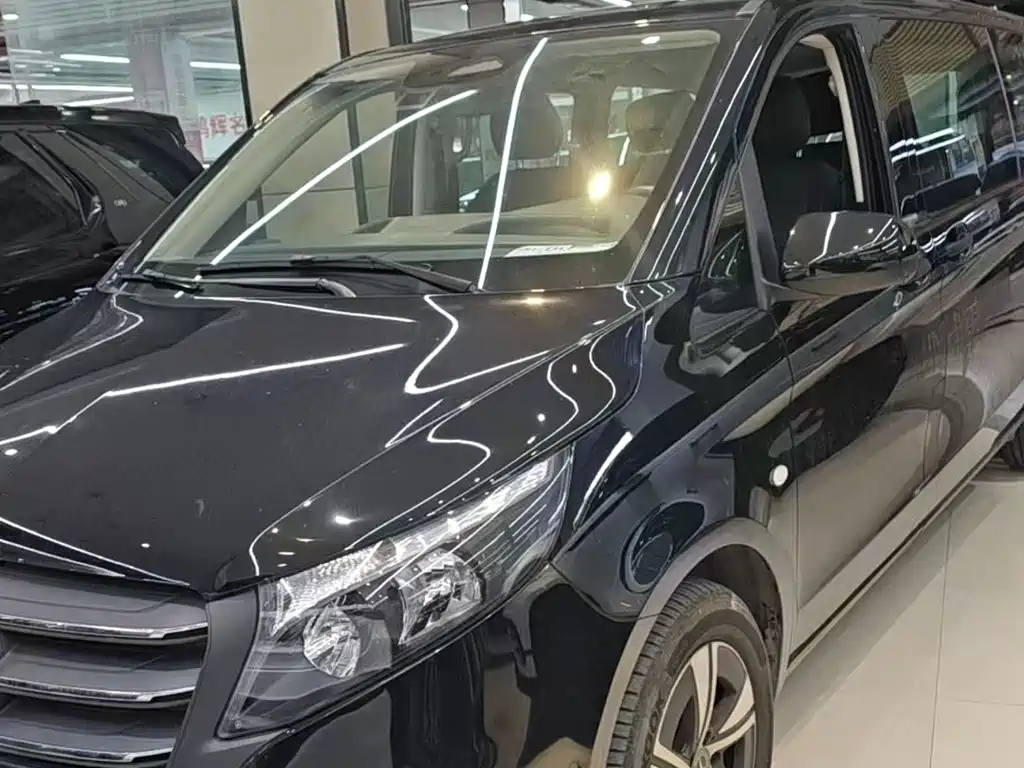 Mercedes-Benz Vito 2024 — фото 3