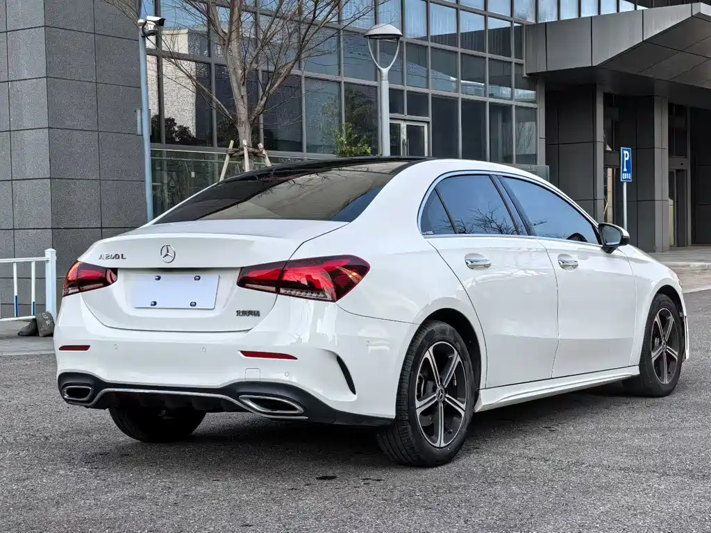 Mercedes-Benz A-Class 2022 — фото 7