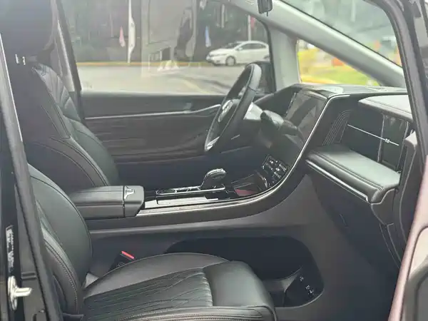 GAC Trumpchi M8 2024