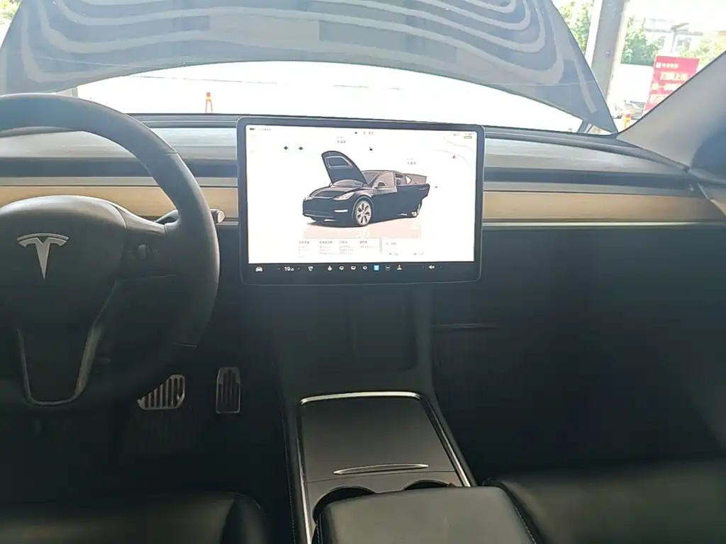 Tesla Model Y 2022 — фото 13
