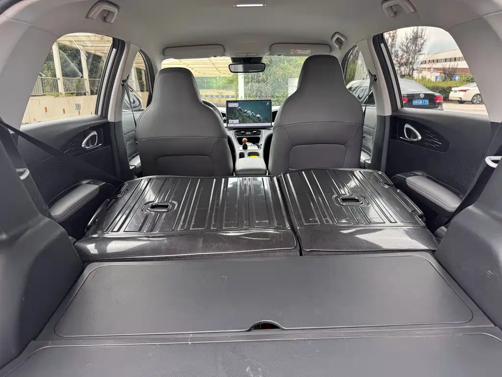 Geely Galaxy Starwish 2025 — фото 19
