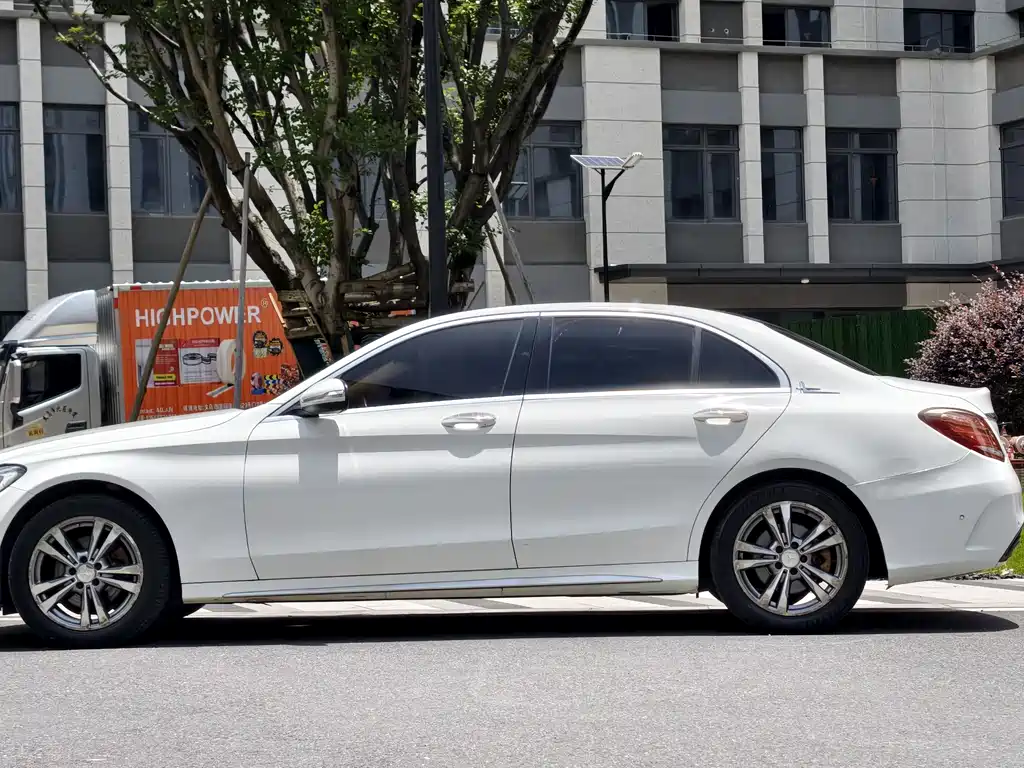 Mercedes-Benz C-Class 2016 — фото 2