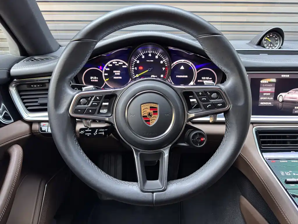 Porsche Panamera Hybrid 2019 — фото 7