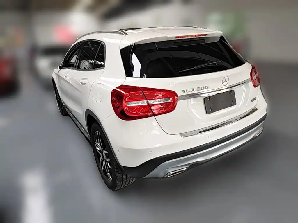 Mercedes-Benz GLA 2016 — фото 9