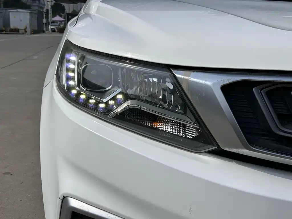 Geely Vision X6 2019 — фото 11