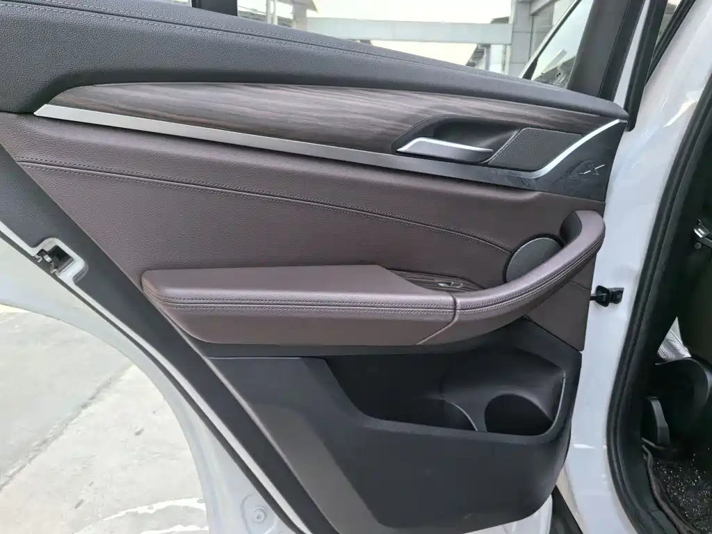 BMW X3 2020 — фото 20