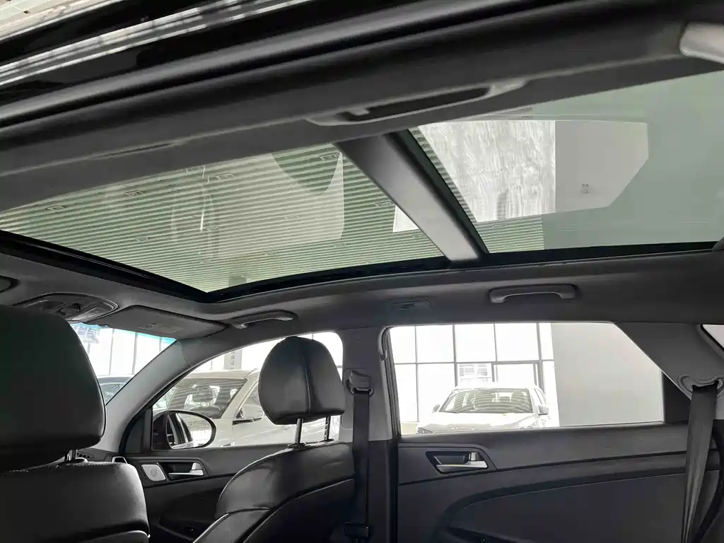 Hyundai Tucson 2019 — фото 16
