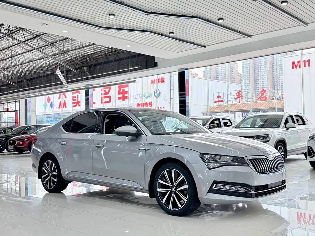 Skoda Superb 2022 — фото 3