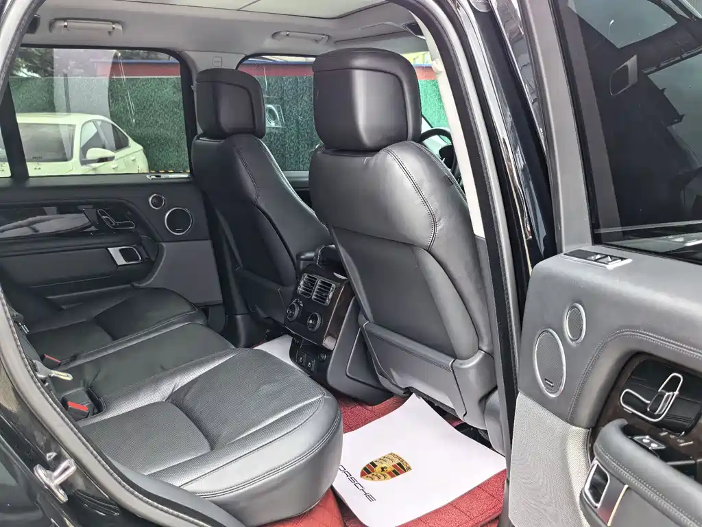 Land Rover Range Rover 2022 — фото 10