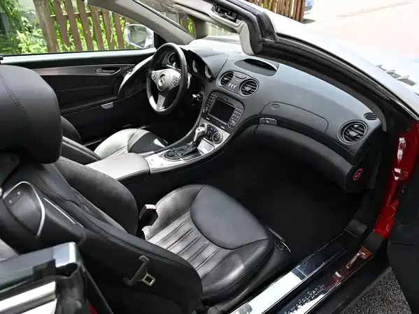 Mercedes-Benz SL-Class 2015