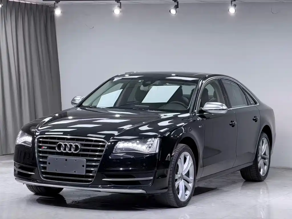 Audi S8 2013 — фото 2