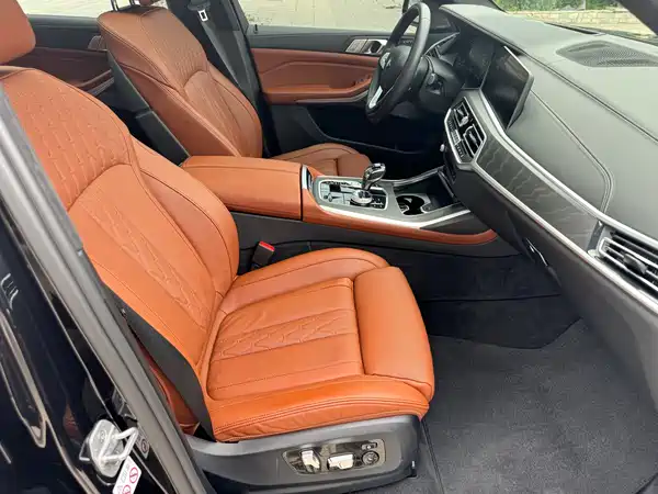 BMW X7 2021