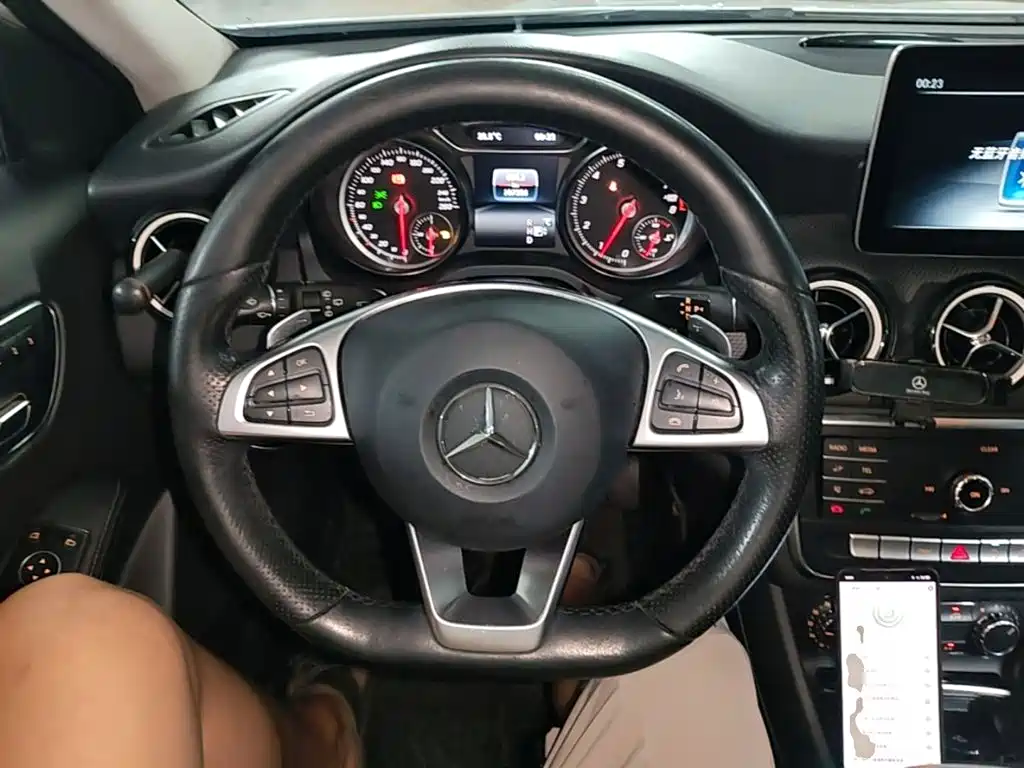 Mercedes-Benz GLA 2019 — фото 11