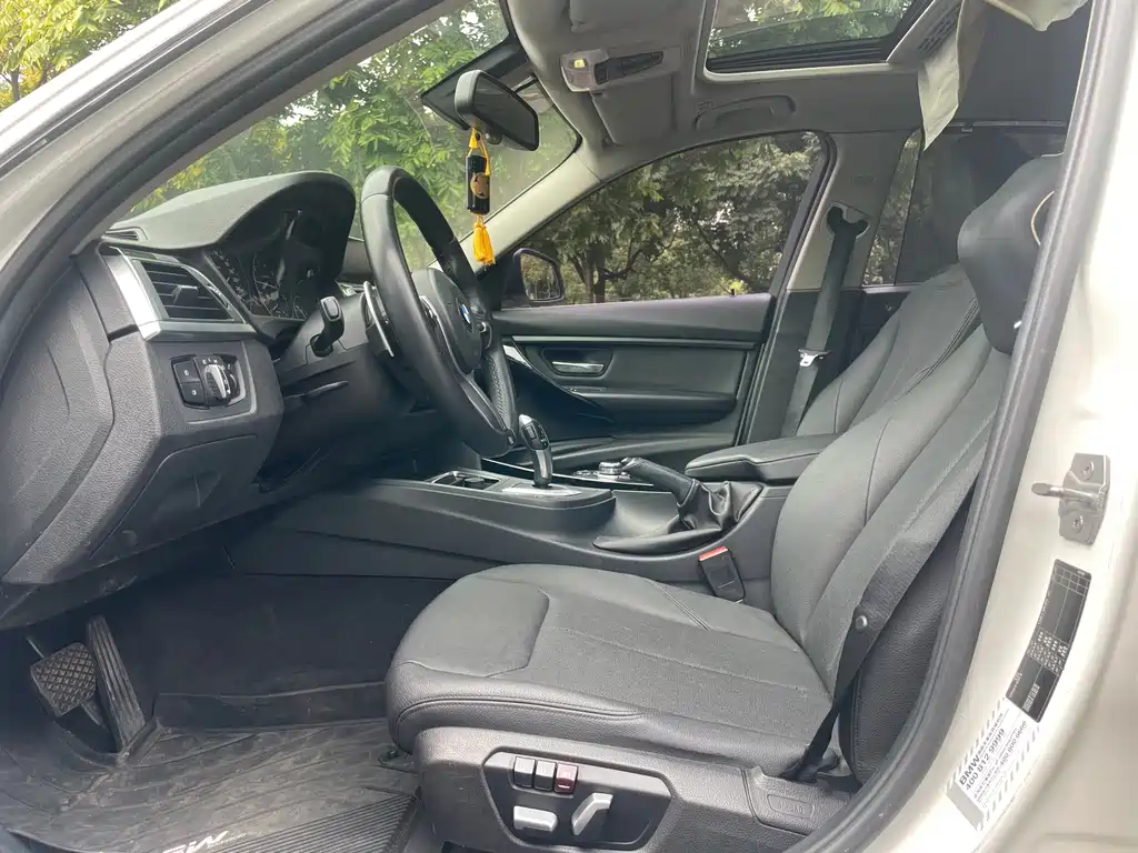 BMW 3 Series 2016