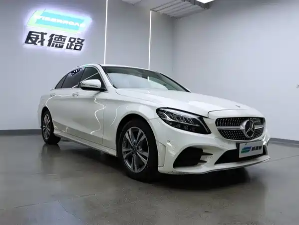 Mercedes-Benz C-Class 2020