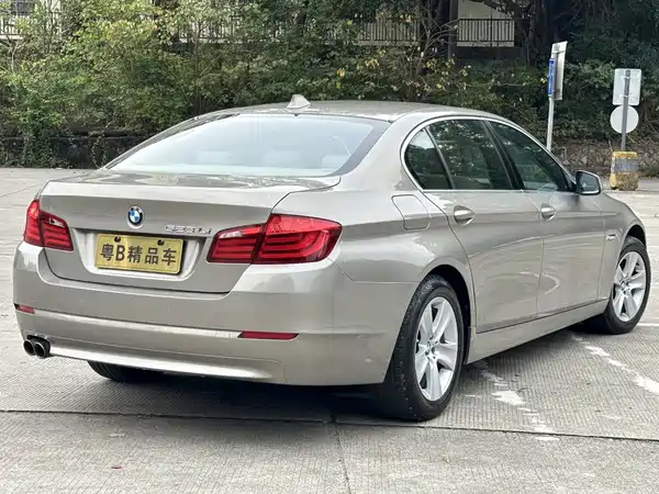 BMW 5 Series 2011