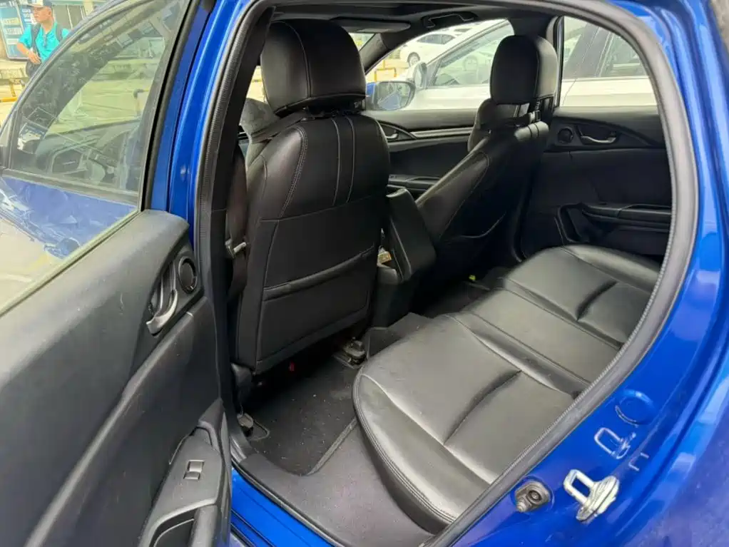 Honda Civic 2020 — фото 14