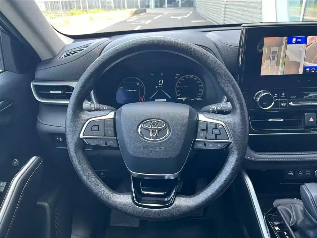 Toyota Highlander 2025 — фото 14