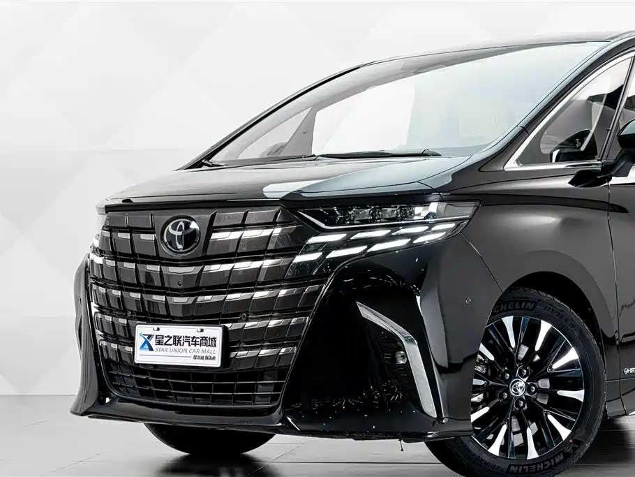 Toyota Alphard 2024 — фото 3