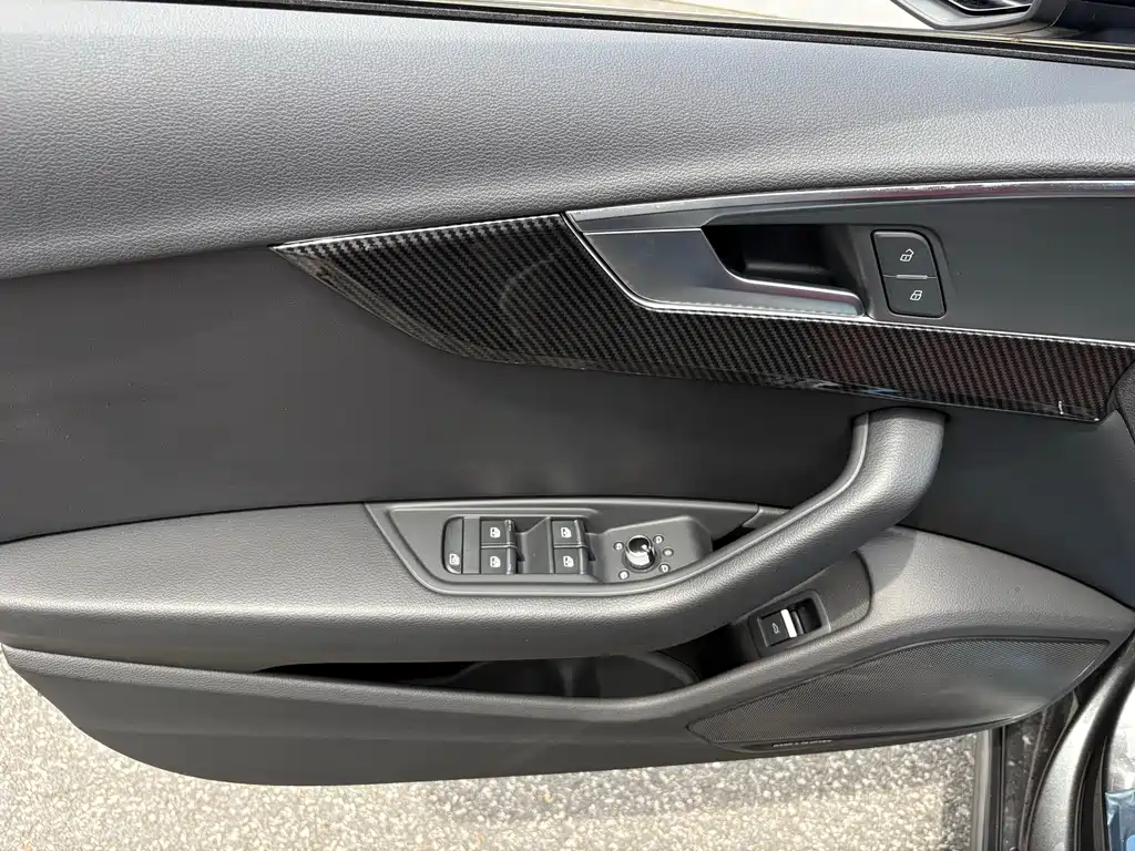 Audi A4L 2021 — фото 18
