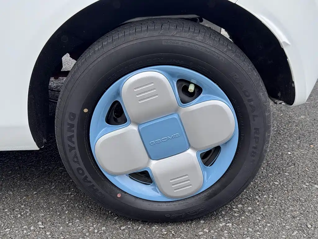 Geely Galaxy Panda 2023 — фото 15