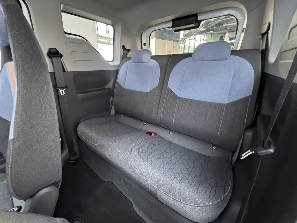 Geely Galaxy Panda 2023 — фото 10
