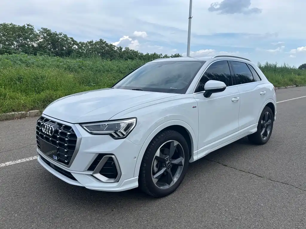 Audi Q3 2022