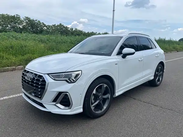 Audi Q3 2022