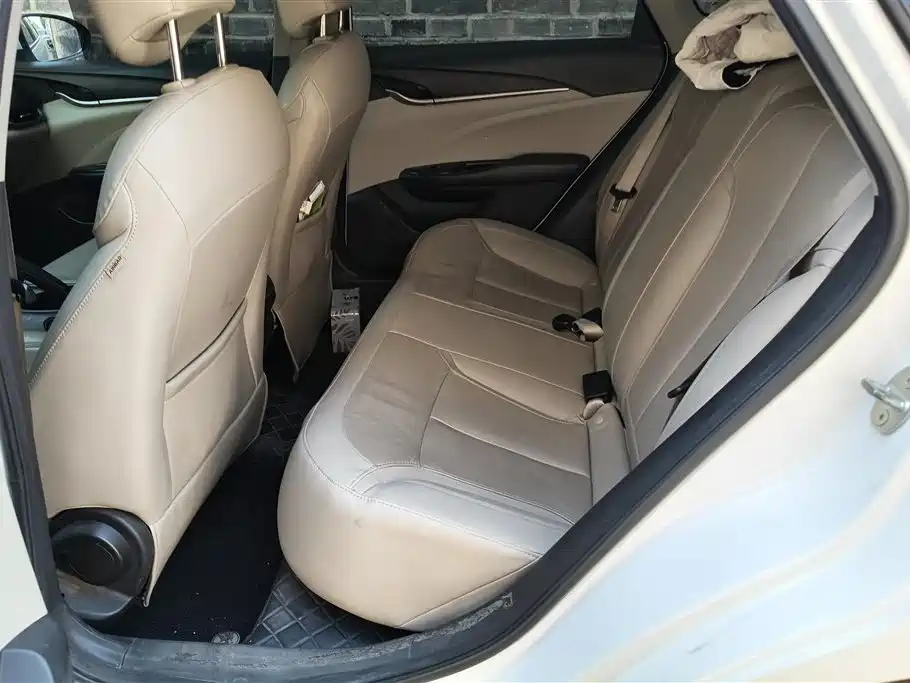 Buick Excelle 2019 — фото 11