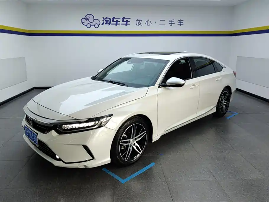 Honda Inspire 2022 — фото 1