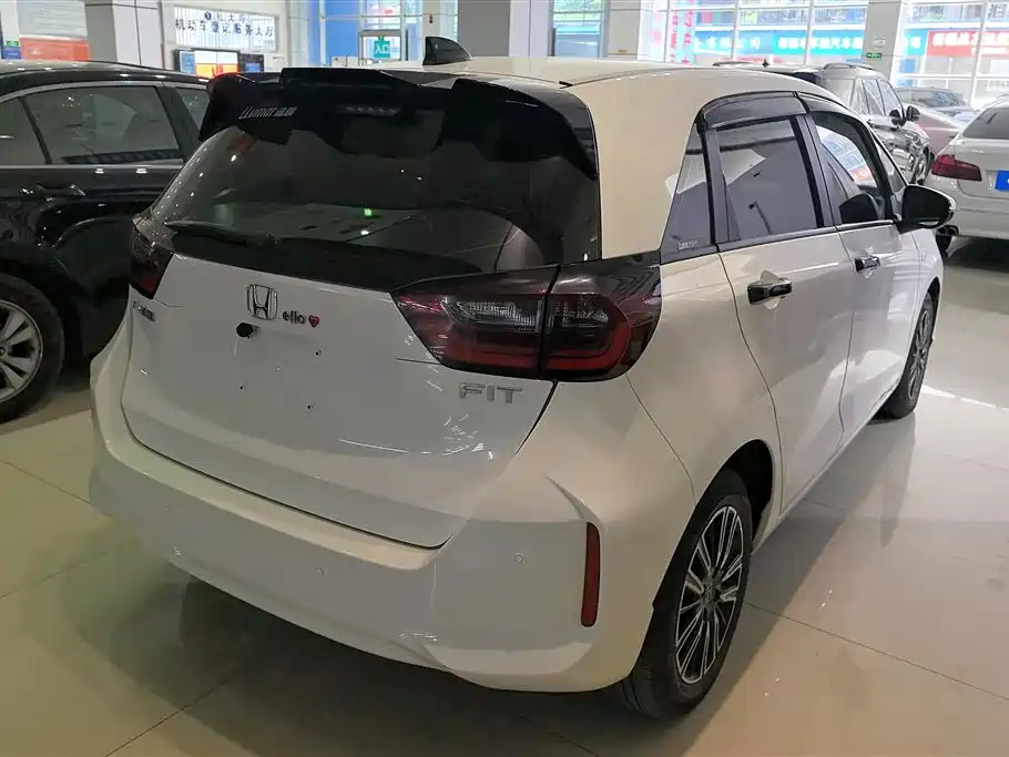 Honda Fit 2021 — фото 3