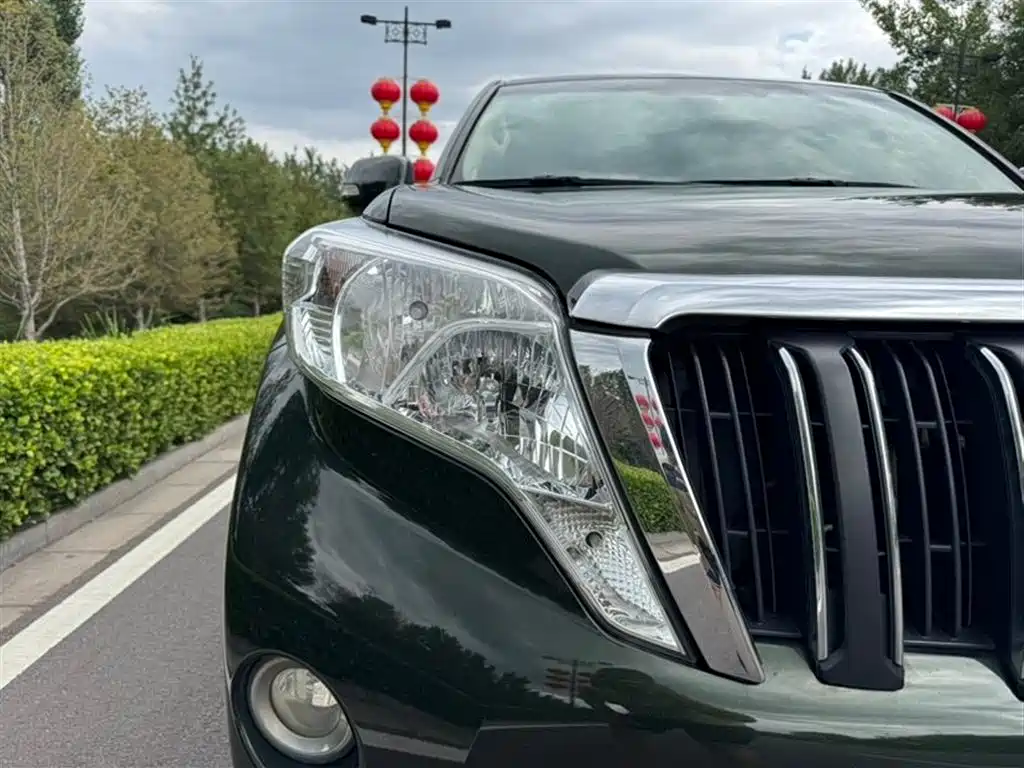 Toyota Prado 2015 — фото 15