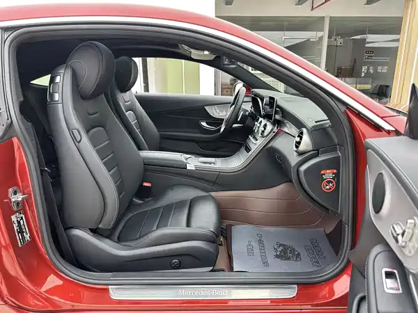 Mercedes-Benz C-Class 2020