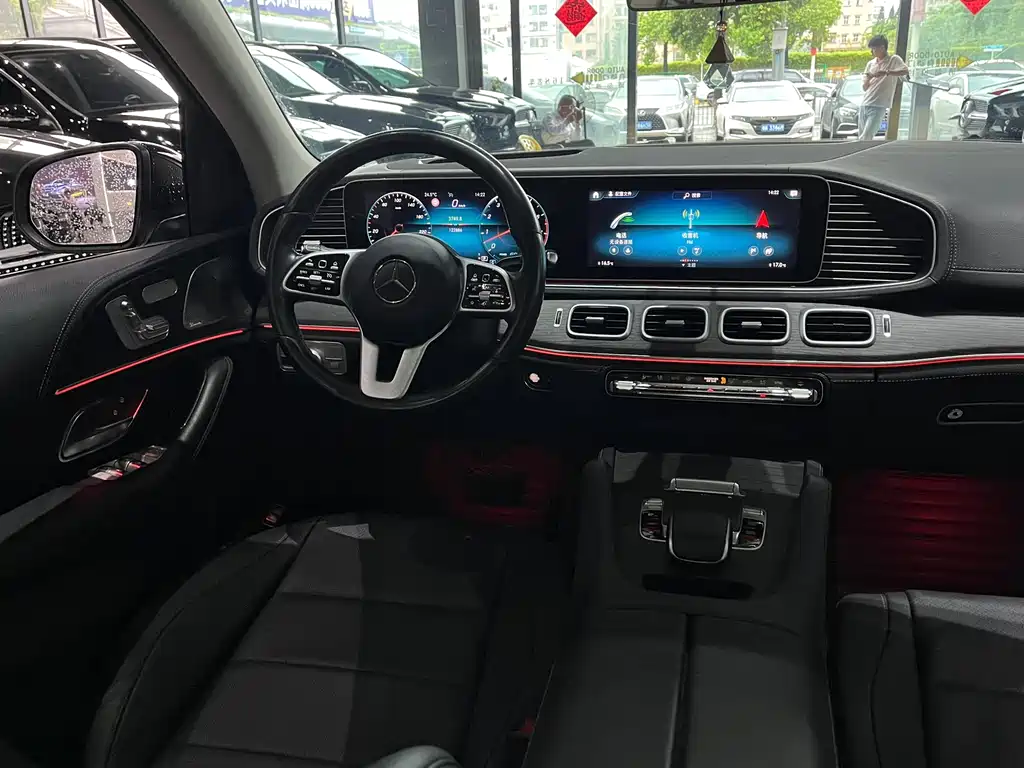 Mercedes-Benz GLE 2020 — фото 12