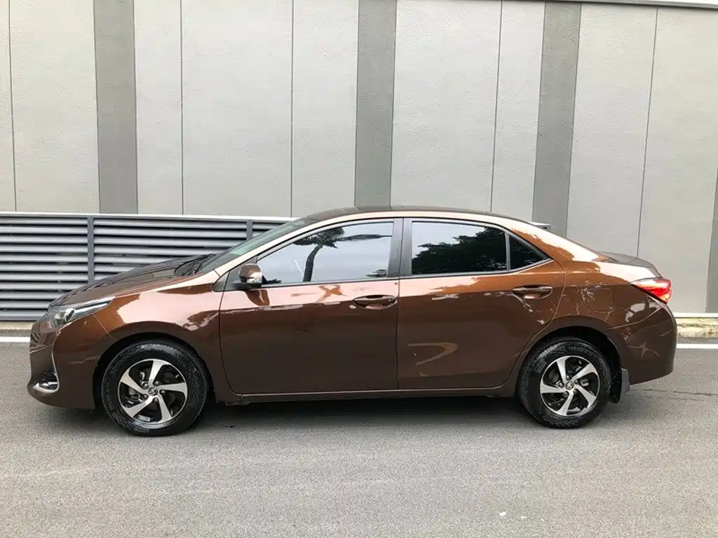 Toyota Levin 2018 — фото 12