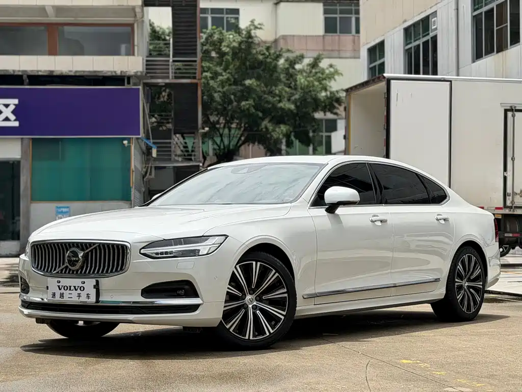 Volvo S90 2021 — фото 1