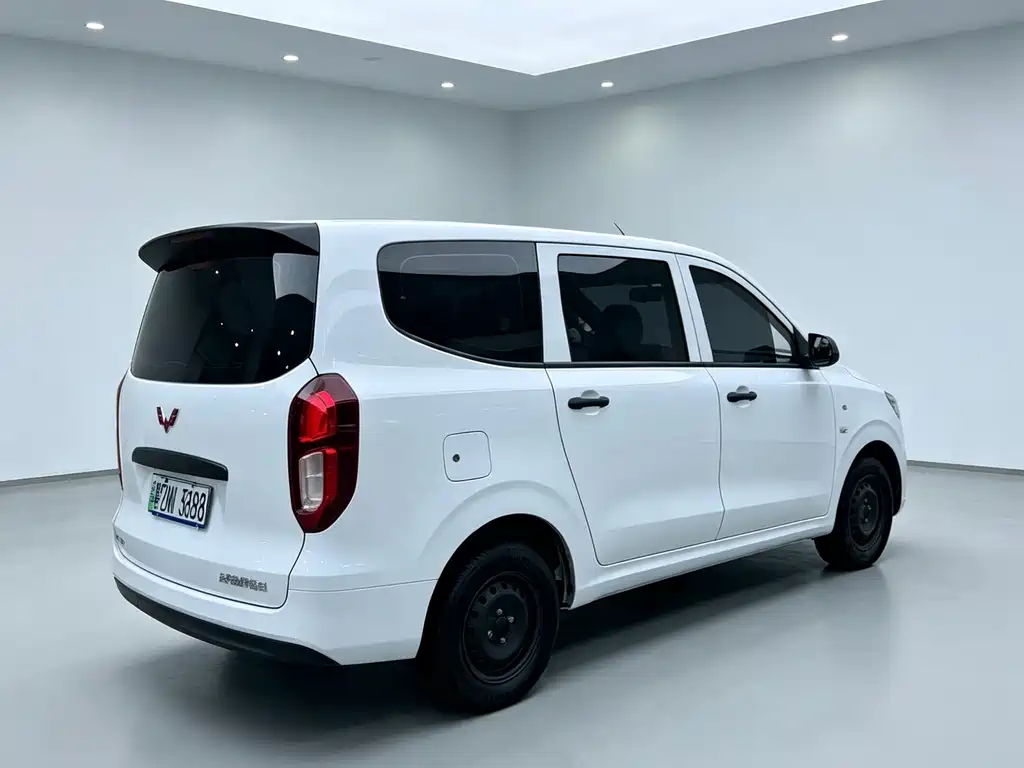 Wuling Hongguang New Energy 2025 — фото 8