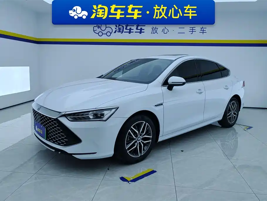 BYD Qin PLUS 2022 — фото 1
