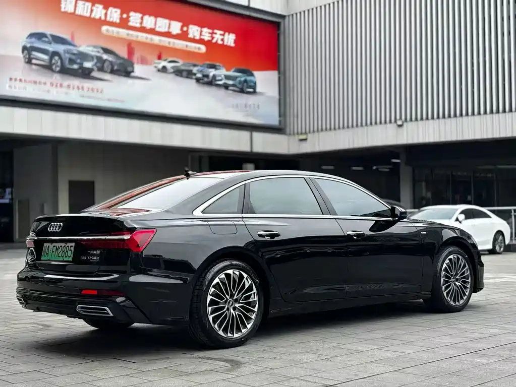 Audi A6L New Energy 2023 — фото 9