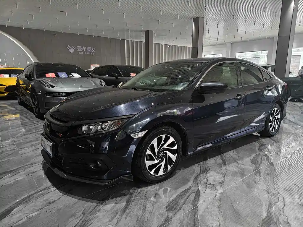 Honda Civic 2017 — фото 1