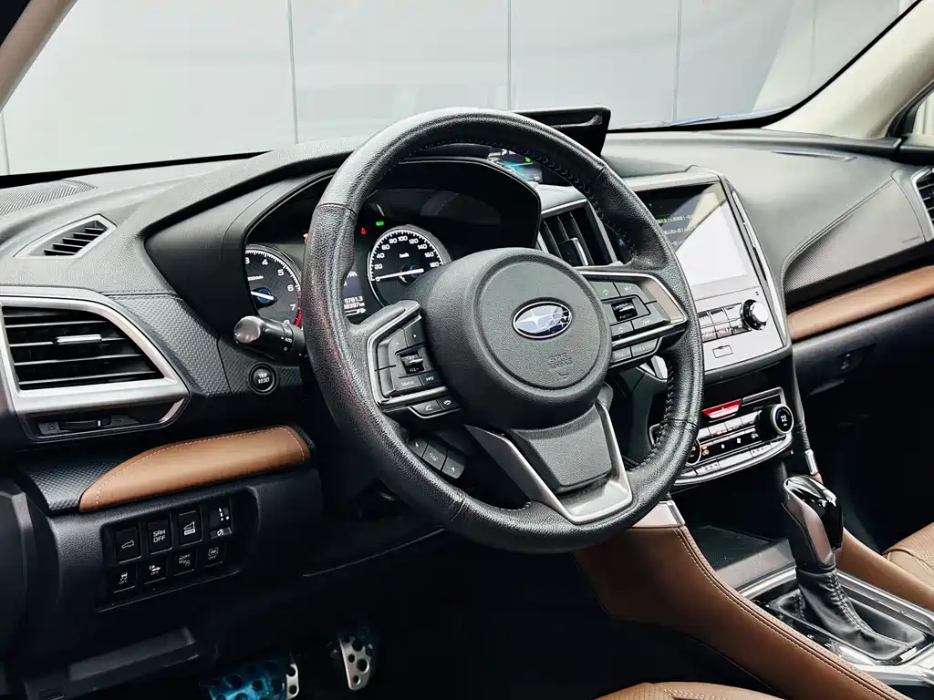 Subaru Forester 2019 — фото 10